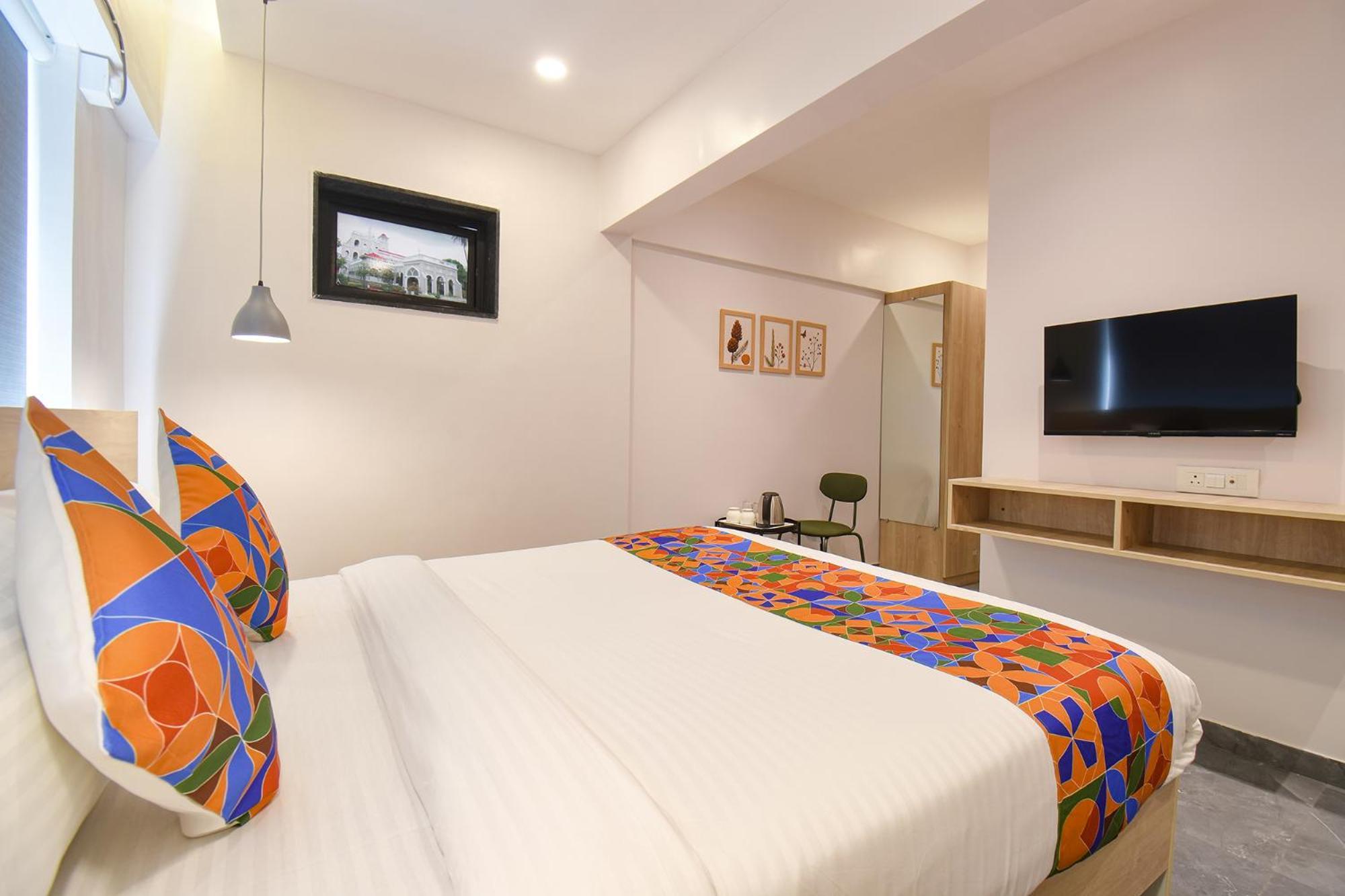 Fabhotel Olive Suite Pune Esterno foto